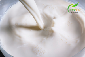 Sữa đậu nành thường giàu các dưỡng chất chứa những chất cần thiết có trong thực đơn cho mẹ bầu.